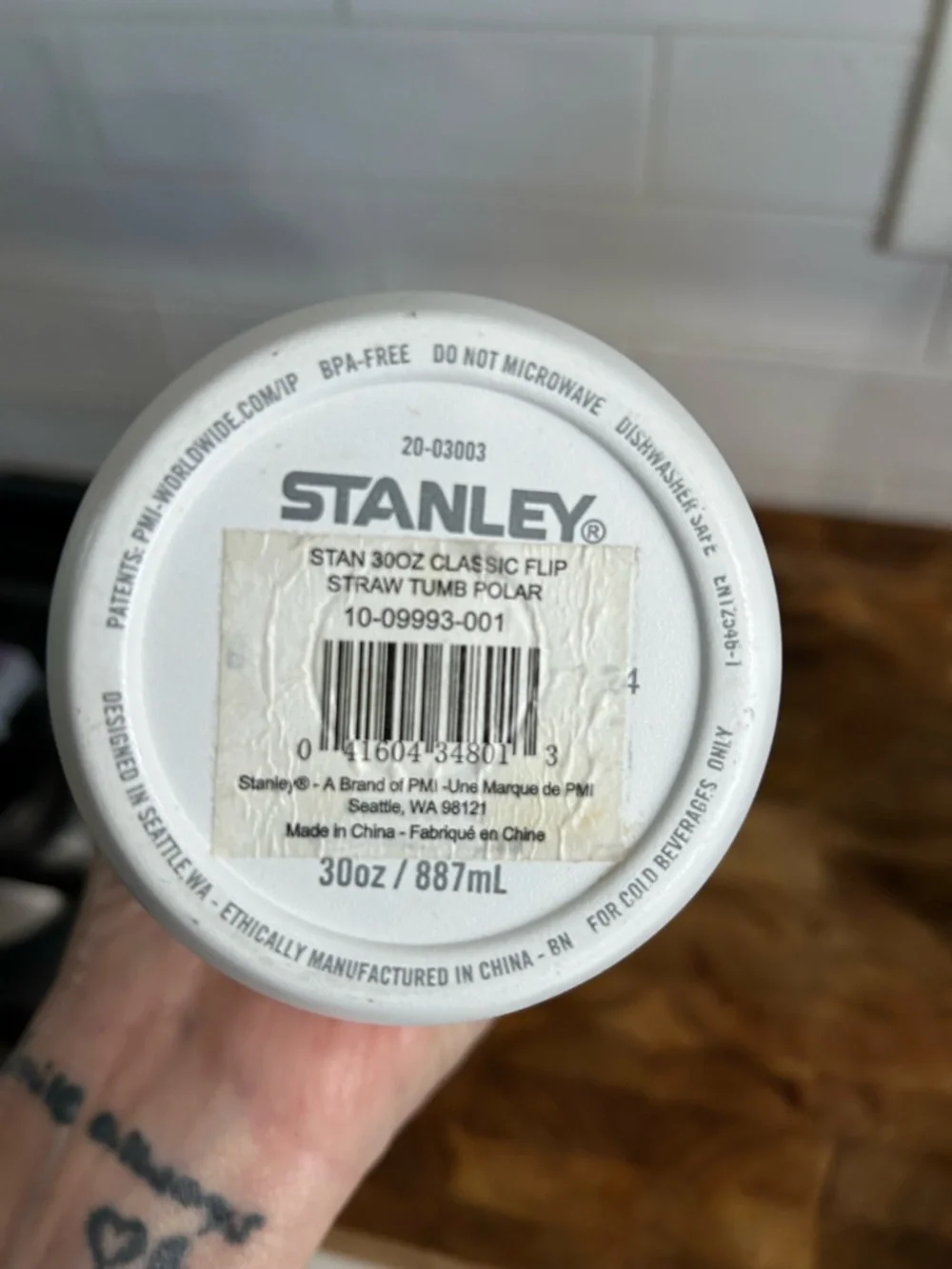 Stanley White Travel Tumbler with Gray Handle 30 oz flip top - Picture 7 of 9